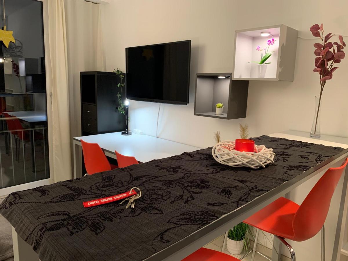 Appartamento Exklusive WohlfüHloase By Rabe - Parkplatz & Free Netflix & Coffee-Bar Karlsruhe Esterno foto